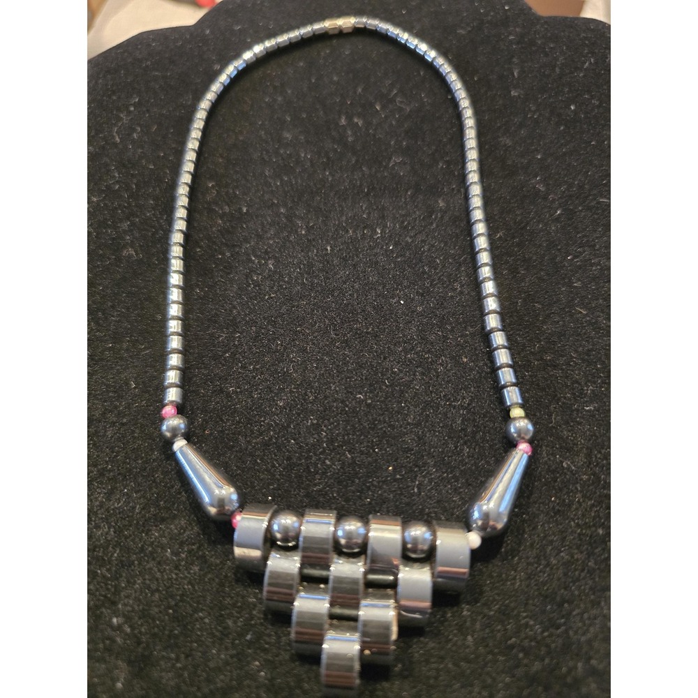 Vintage Hematite Necklace – Geometric Natural Stone Design